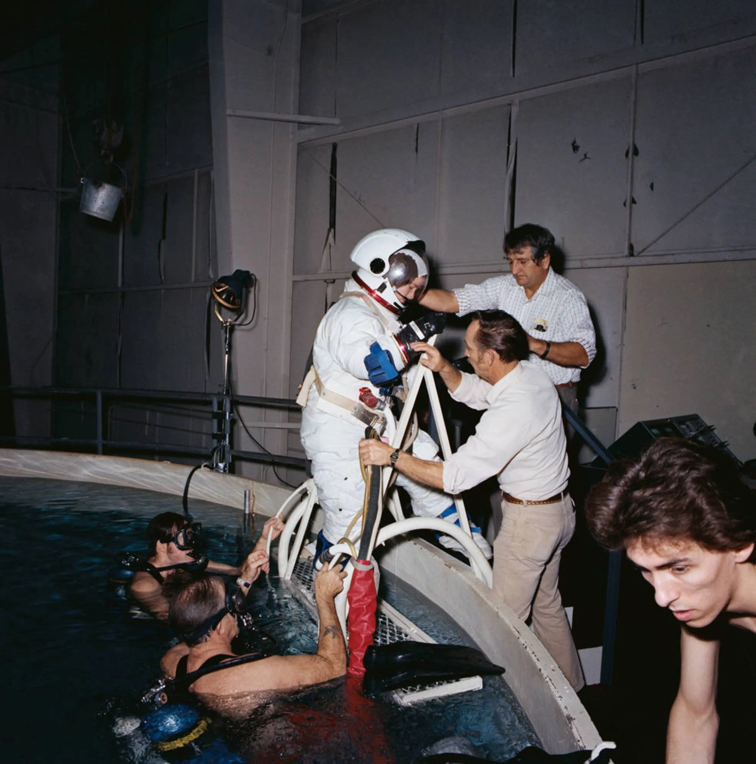Image of astronaur training underwater